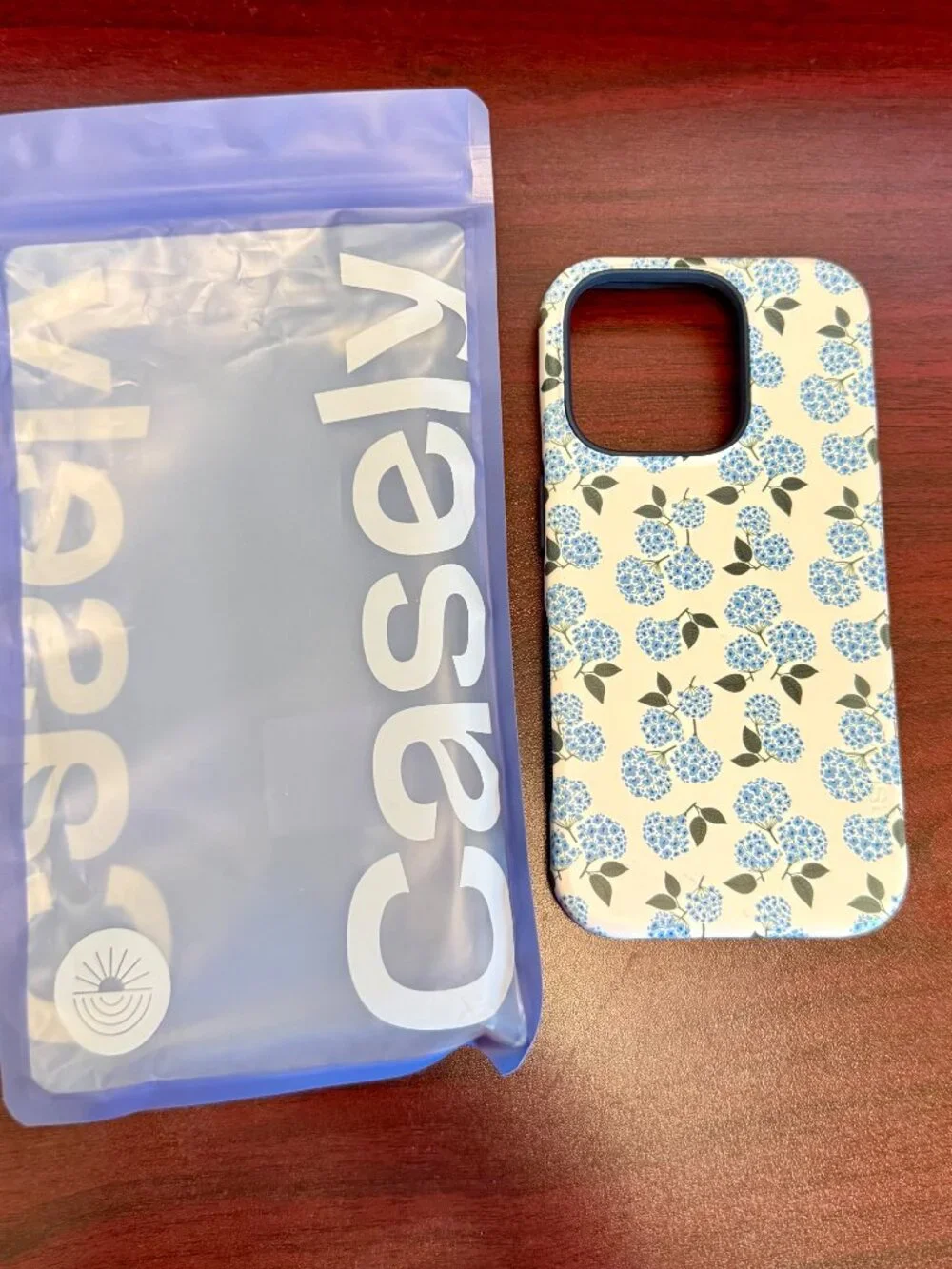Casely iPhone 15 Pro Case, Nantucket Cottage, Blue Hydrangea - New with tags!